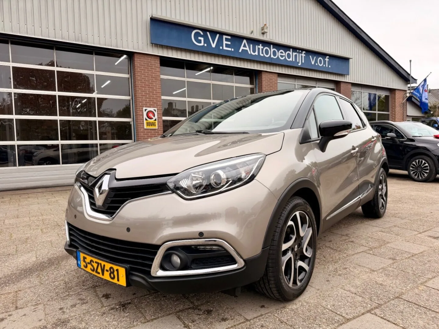 Renault Captur (2014) — foto 1
