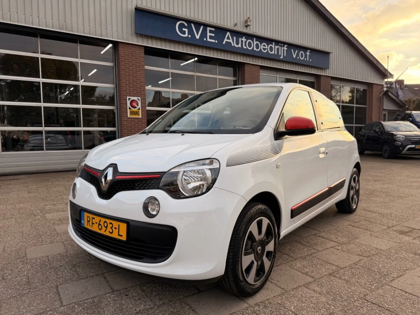 Renault Twingo (2017) — foto 1