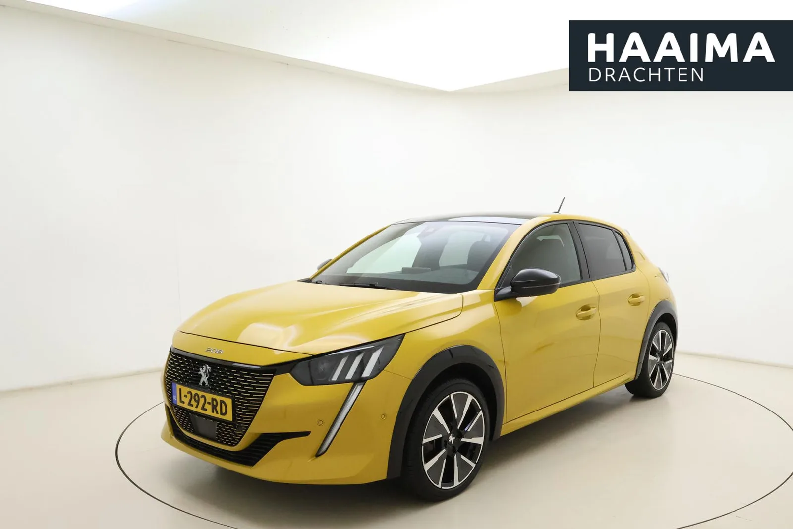 Peugeot e-208 (2021) — foto 1