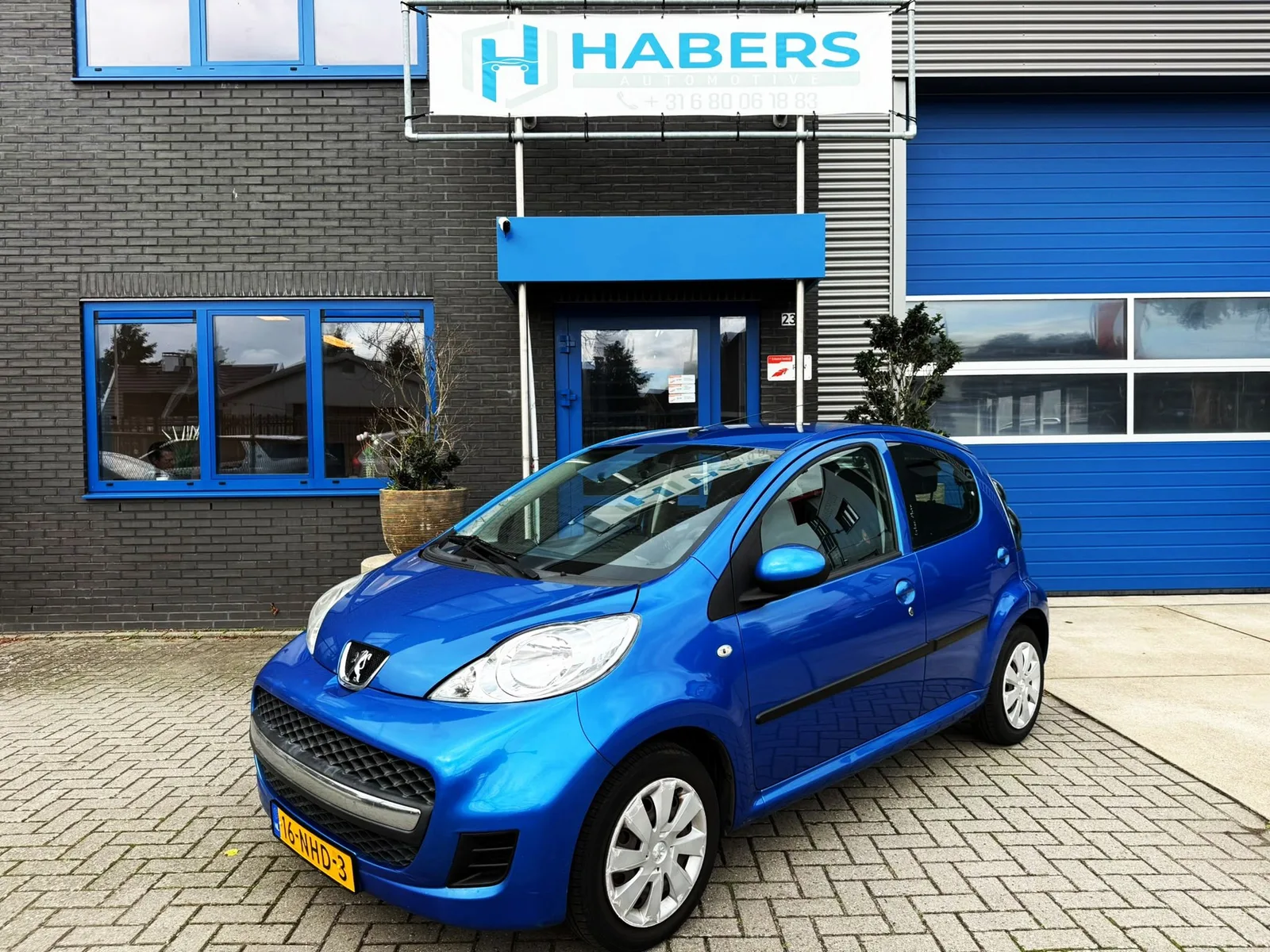 Peugeot 107 (2010) — foto 1