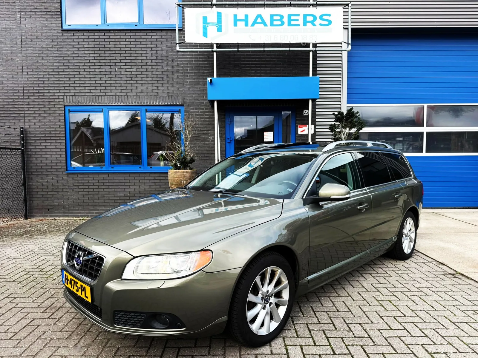 Volvo V70 (2012) — foto 1