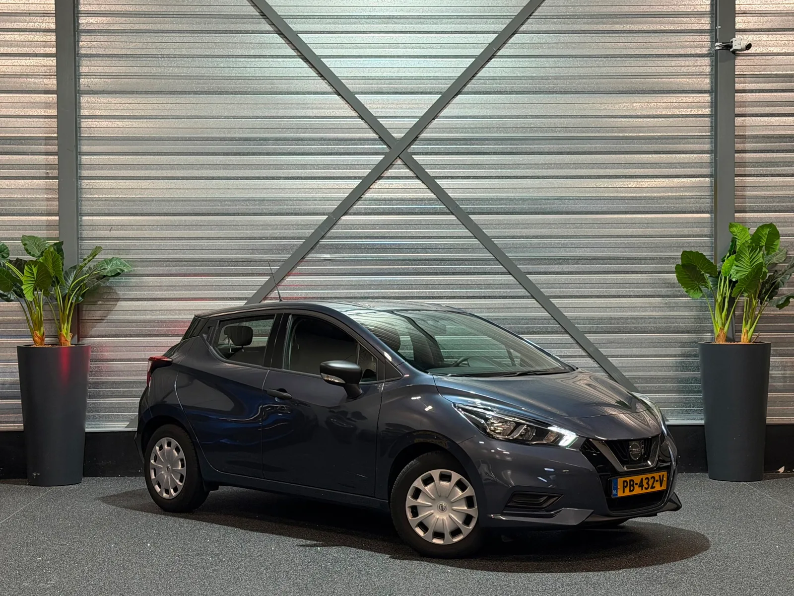Nissan Micra (2017) — foto 1