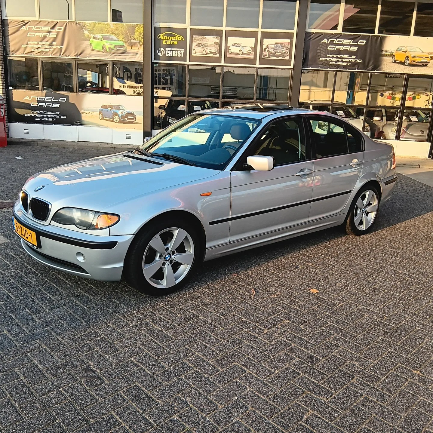BMW 3-Serie (2004) — foto 1