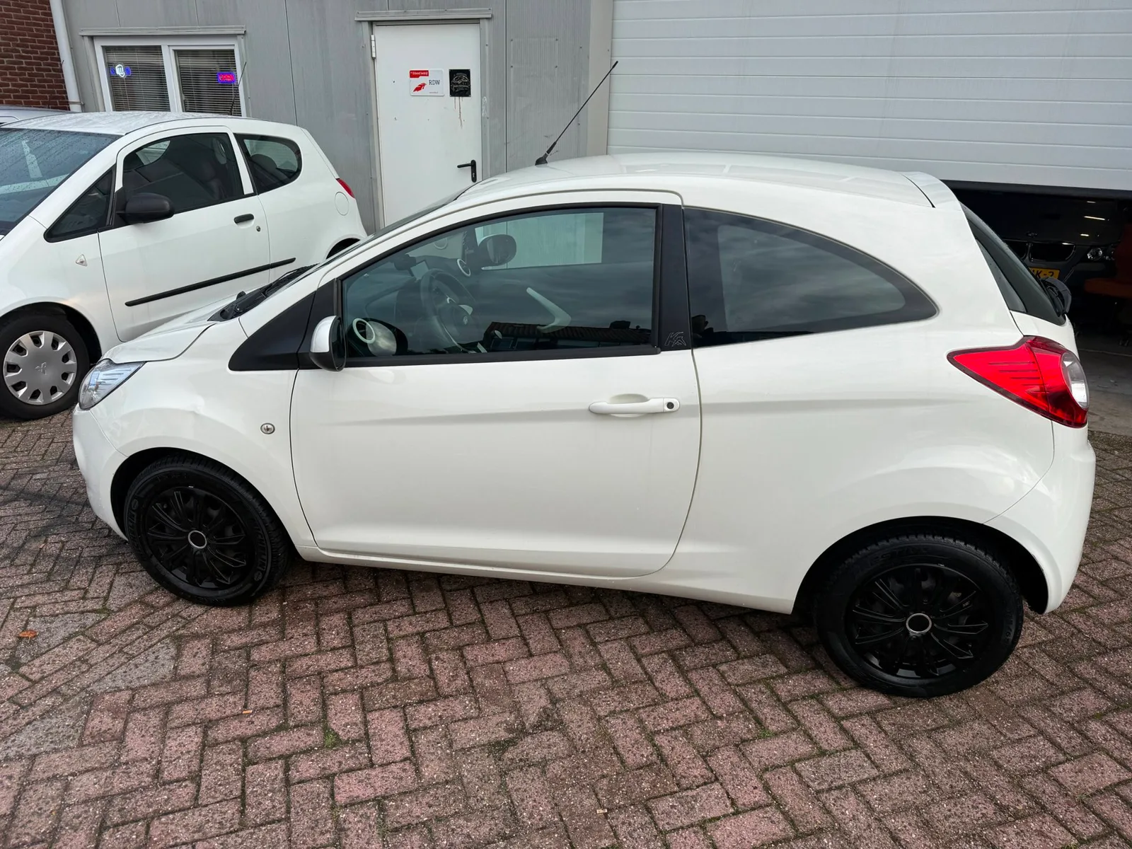 Ford Ka (2010) — foto 1