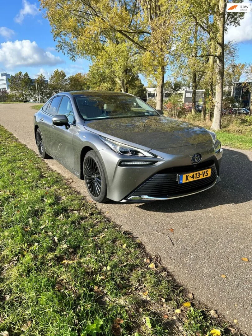 Toyota Mirai (2021) — foto 1