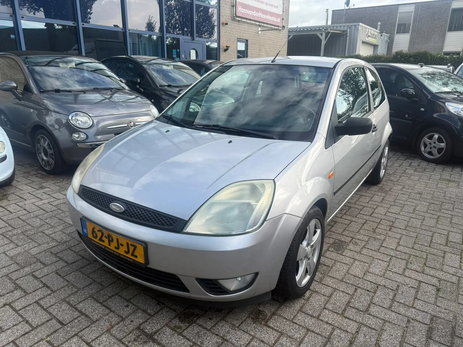 Ford Fiesta (2004) — foto 1