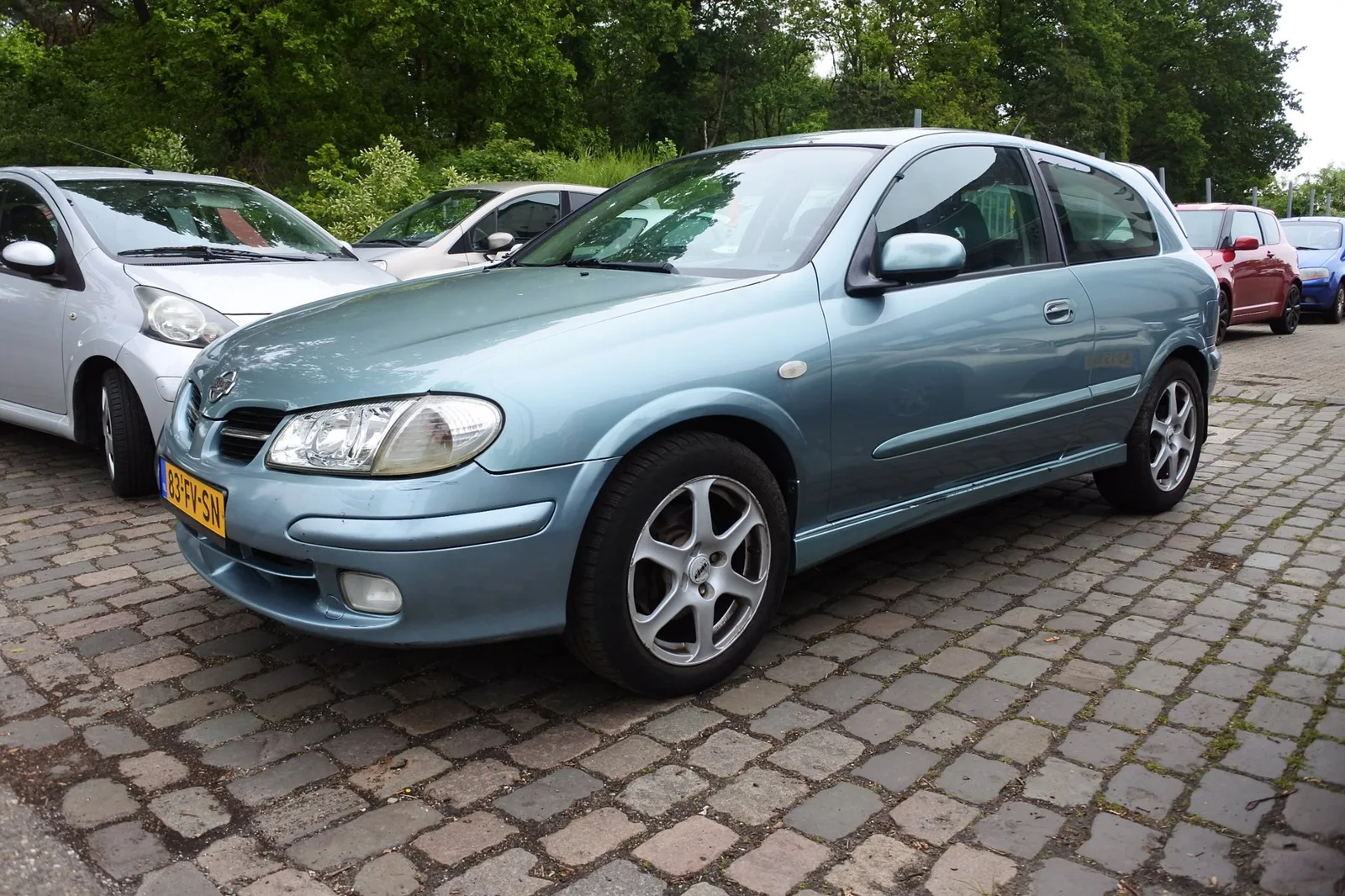 Nissan Almera (2000) — foto 1