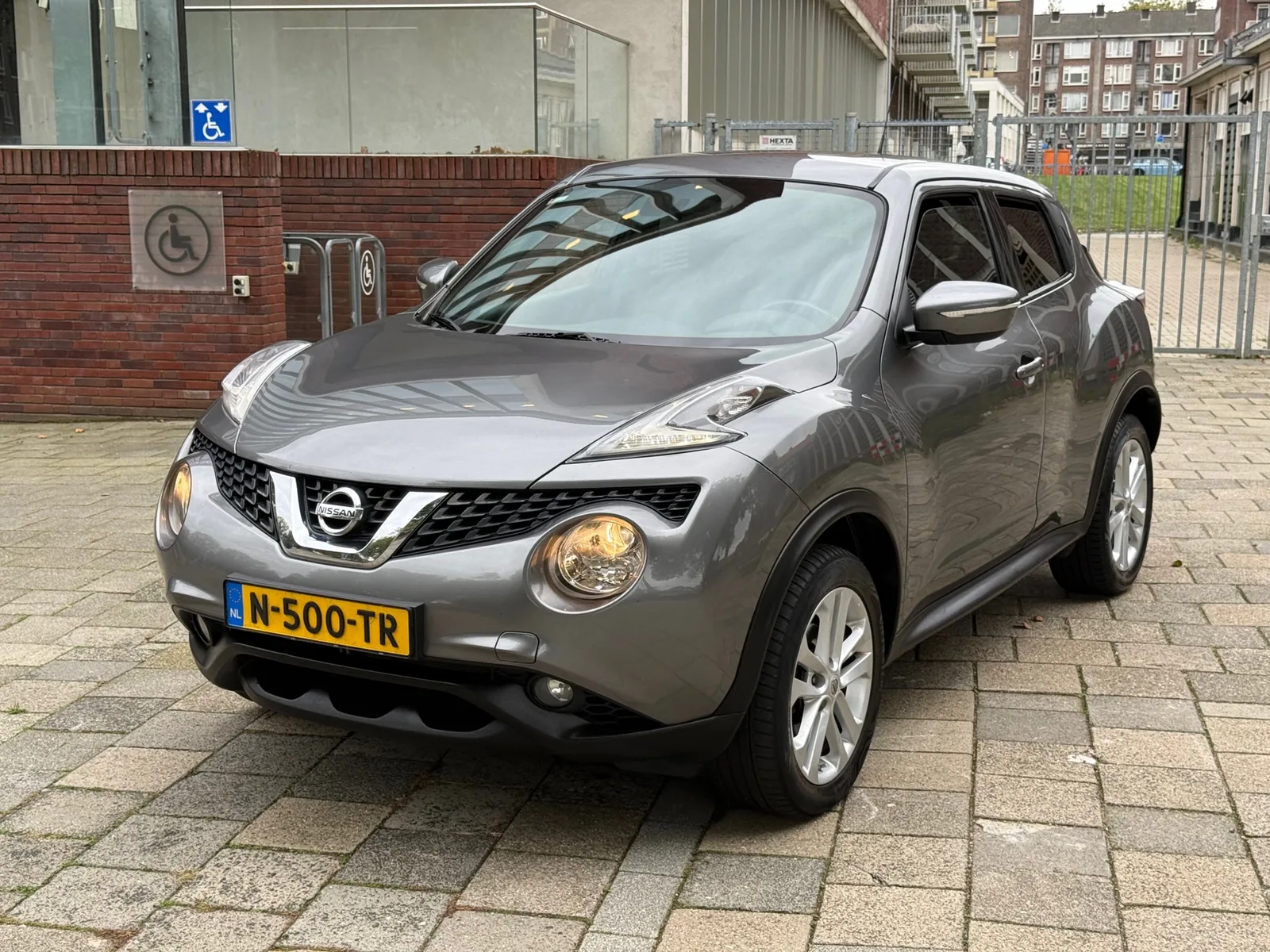 Nissan Juke (2015) — foto 1