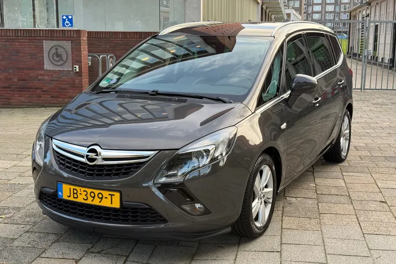Opel Zafira (2016)