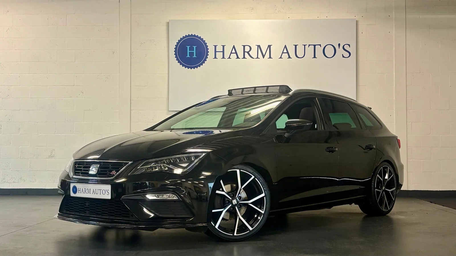 SEAT Leon Sportstourer (2020) — foto 1