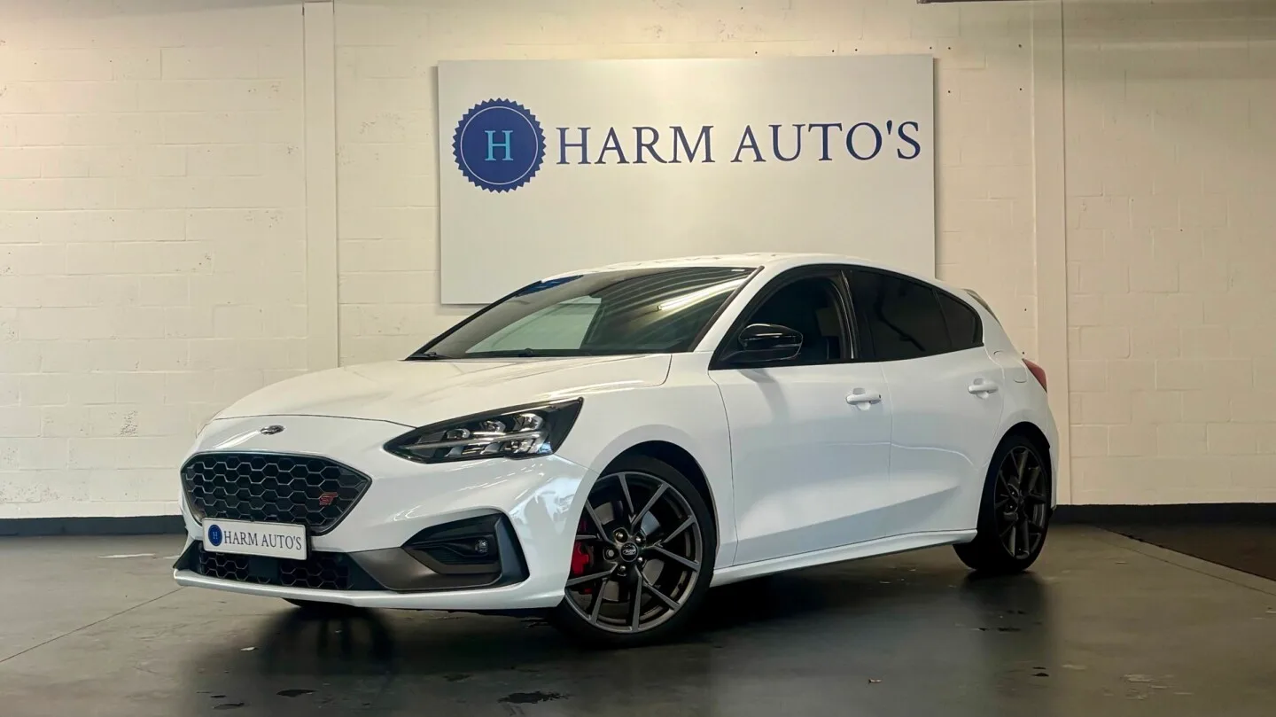 Ford Focus (2020) — foto 1