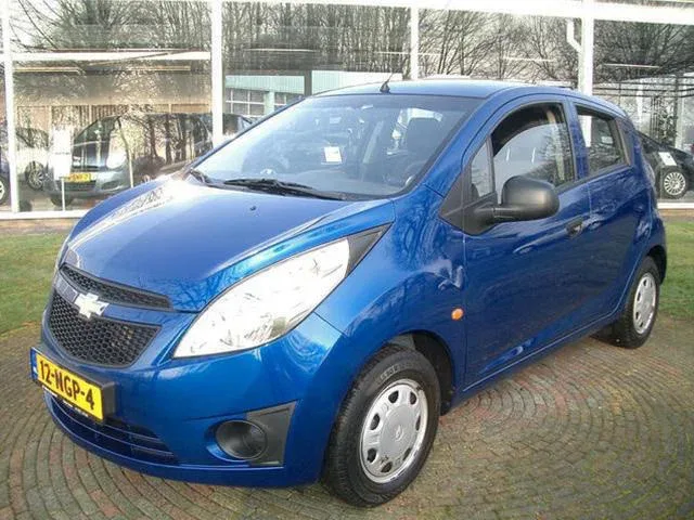 Chevrolet Spark (2010) — foto 1