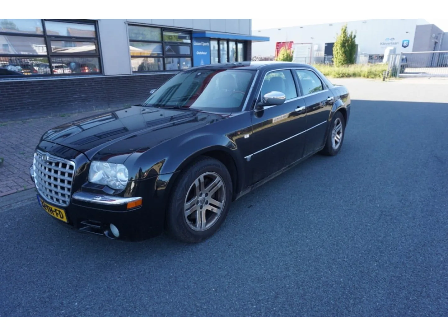 Chrysler 300C (2006) — foto 1