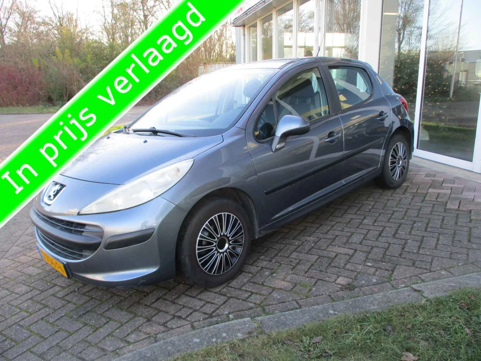 Peugeot 207 (2008) — foto 1