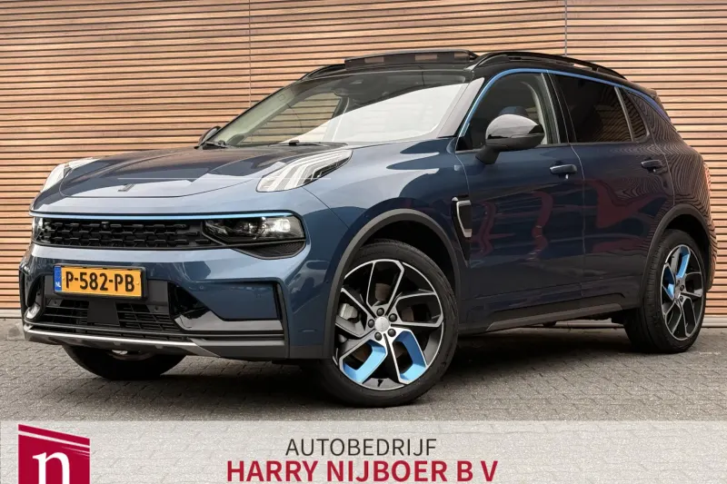 Lynk & Co 01 (2022)