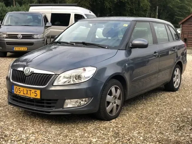 Škoda Fabia (2010) — foto 1