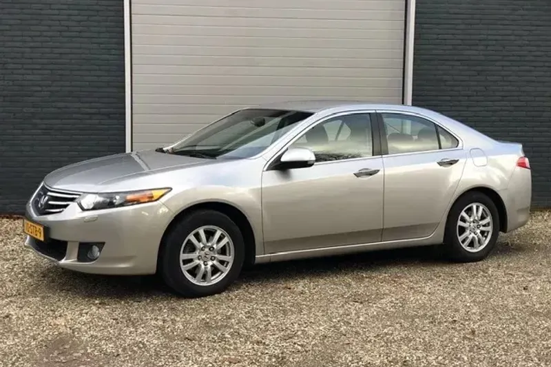 Honda Accord (2010)
