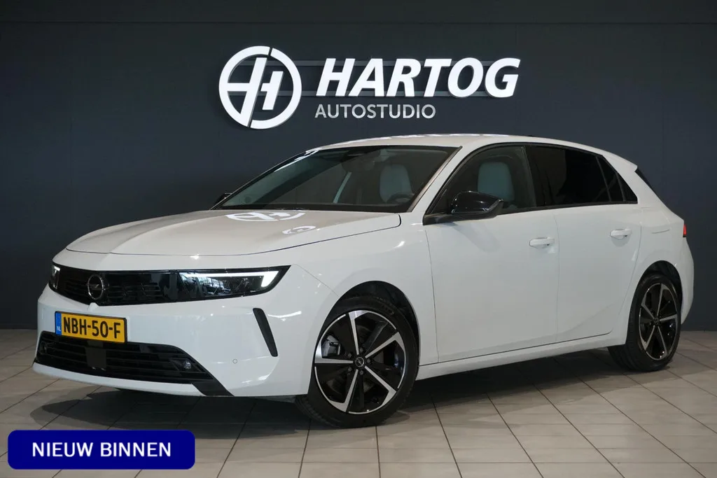 Opel Astra (2024) — foto 1