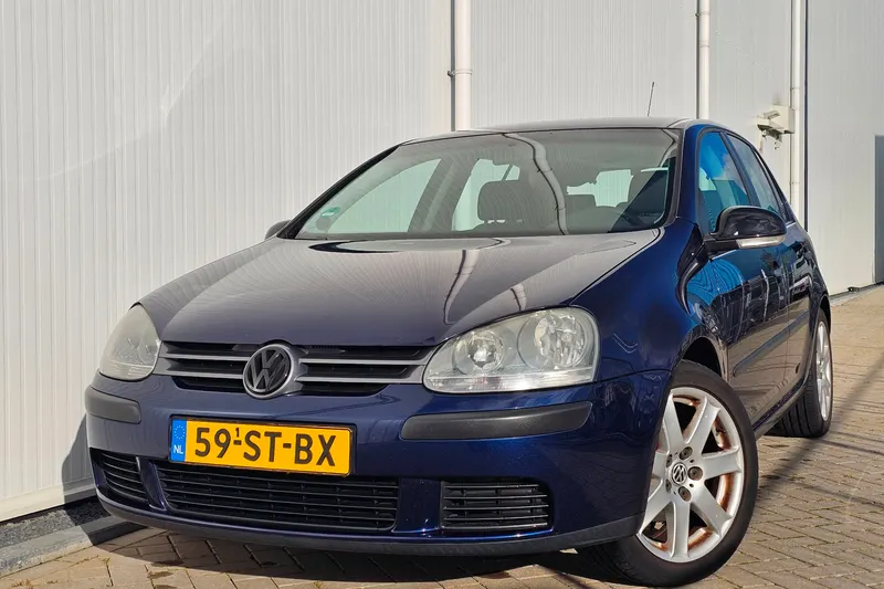 Volkswagen Golf (2006)