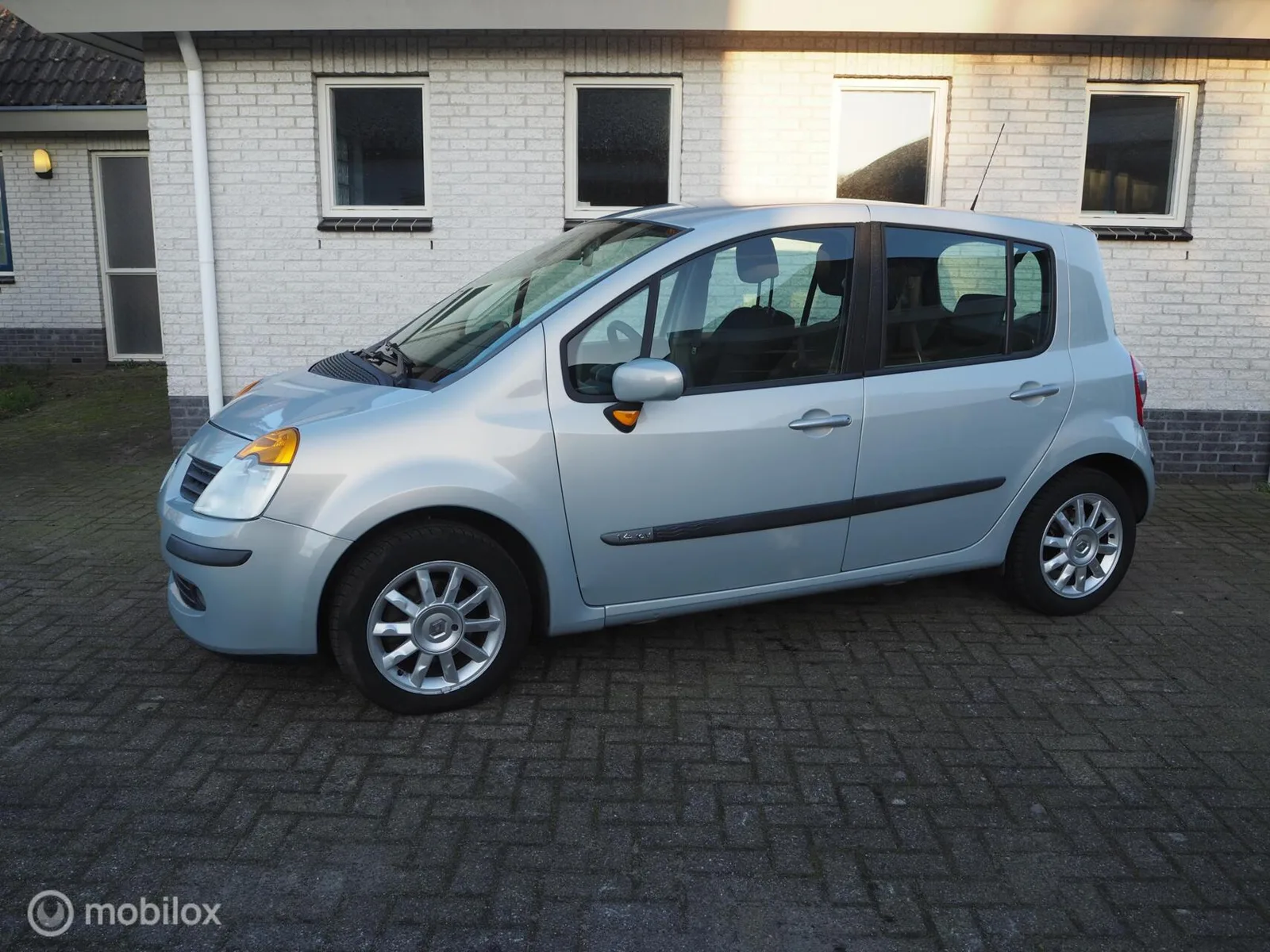 Renault Modus (2004) — foto 1
