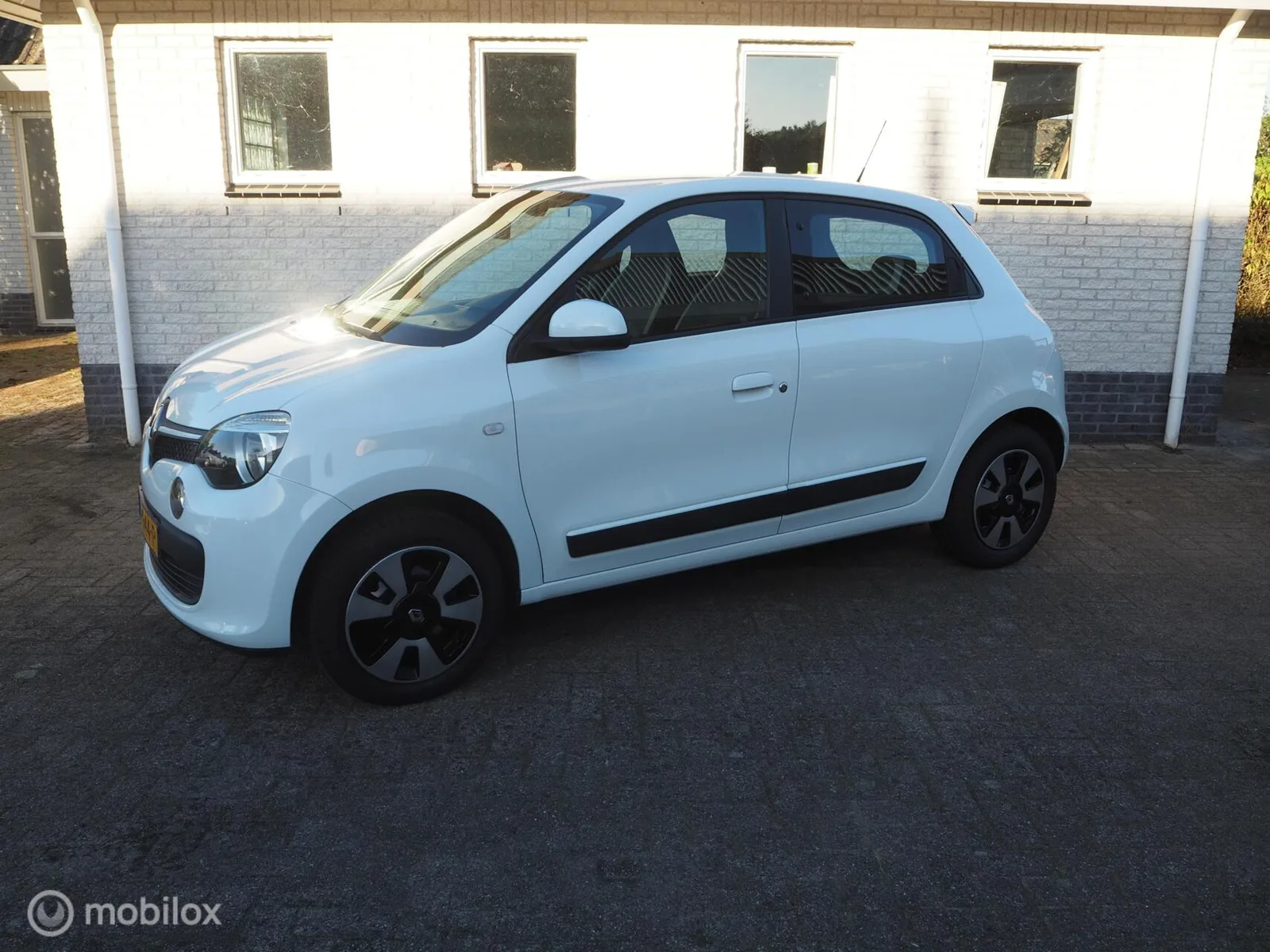 Renault Twingo (2016) — foto 1