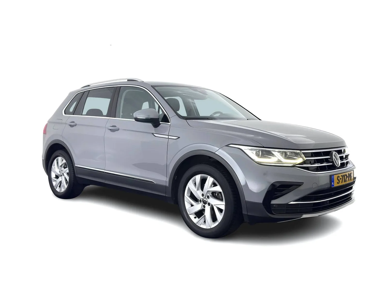 Volkswagen Tiguan (2022) — foto 1