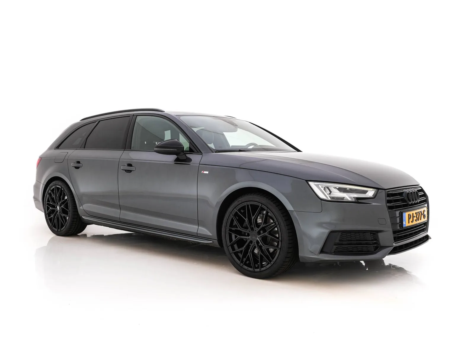 Audi A4 (2017) — foto 1