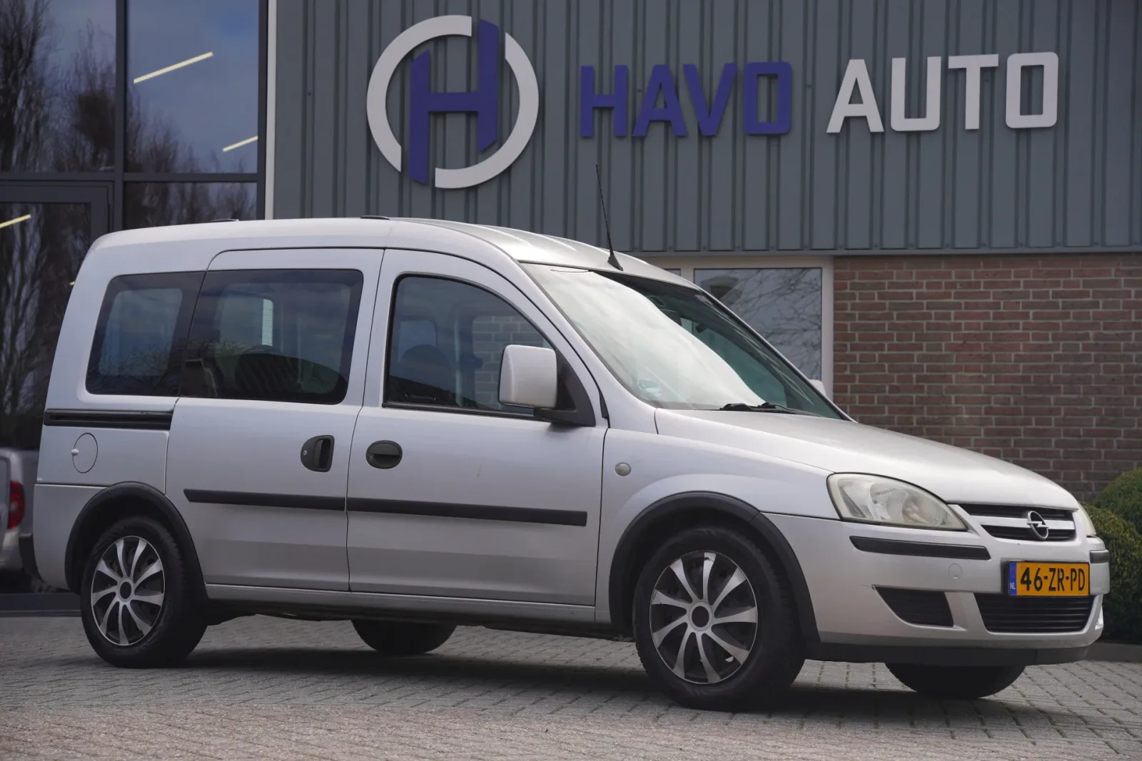 Opel Combo Tour (2008) — foto 1