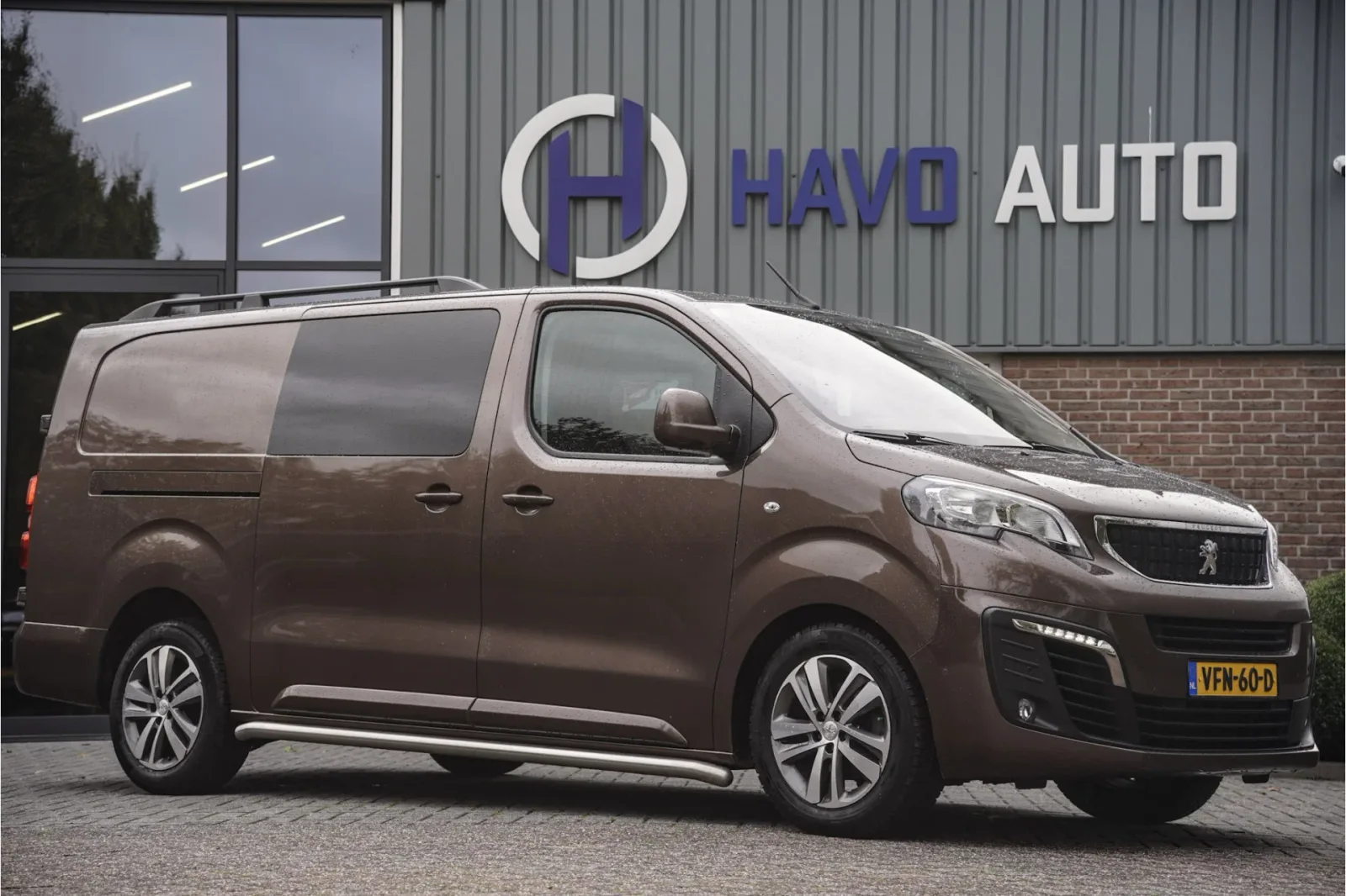 Peugeot Expert (2020) — foto 1