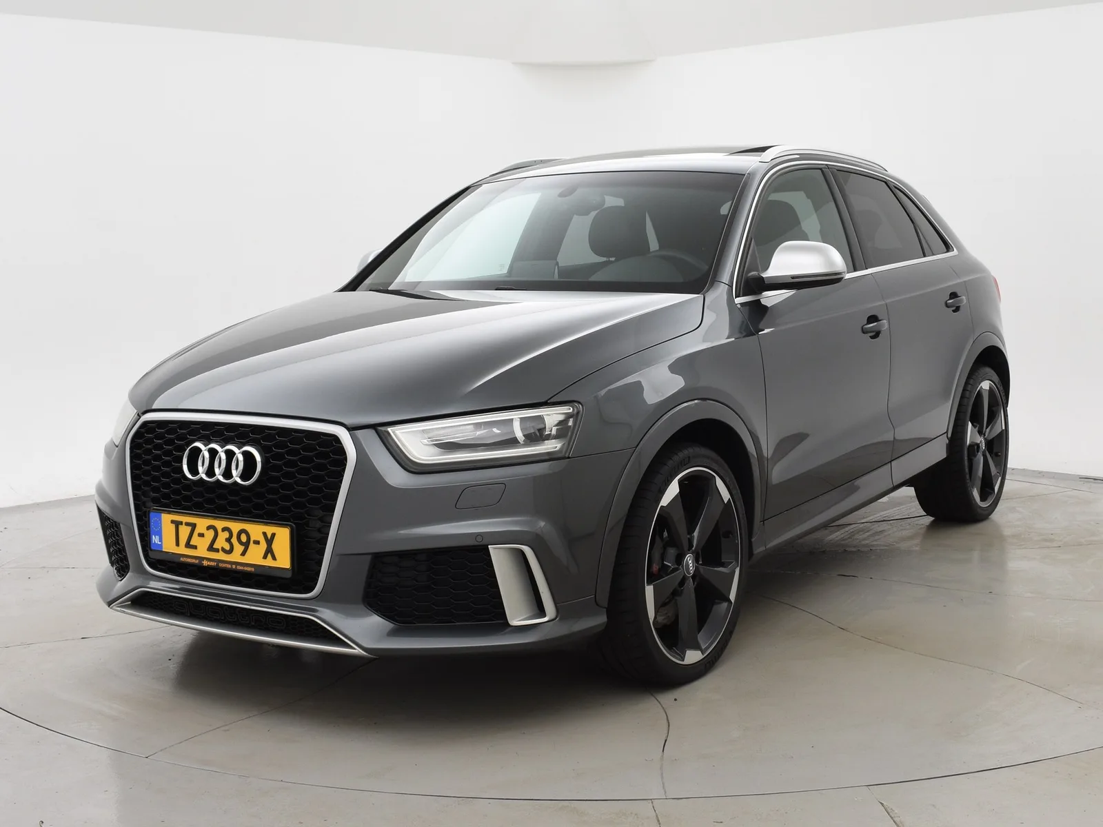 Audi RS Q3 (2013) — foto 1
