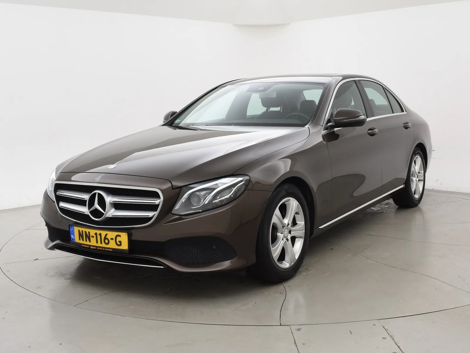 Mercedes-Benz E-Klasse (2016) — foto 1