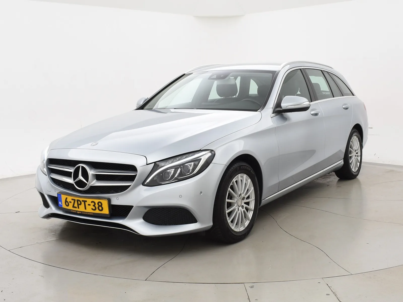 Mercedes-Benz C-Klasse (2015) — foto 1