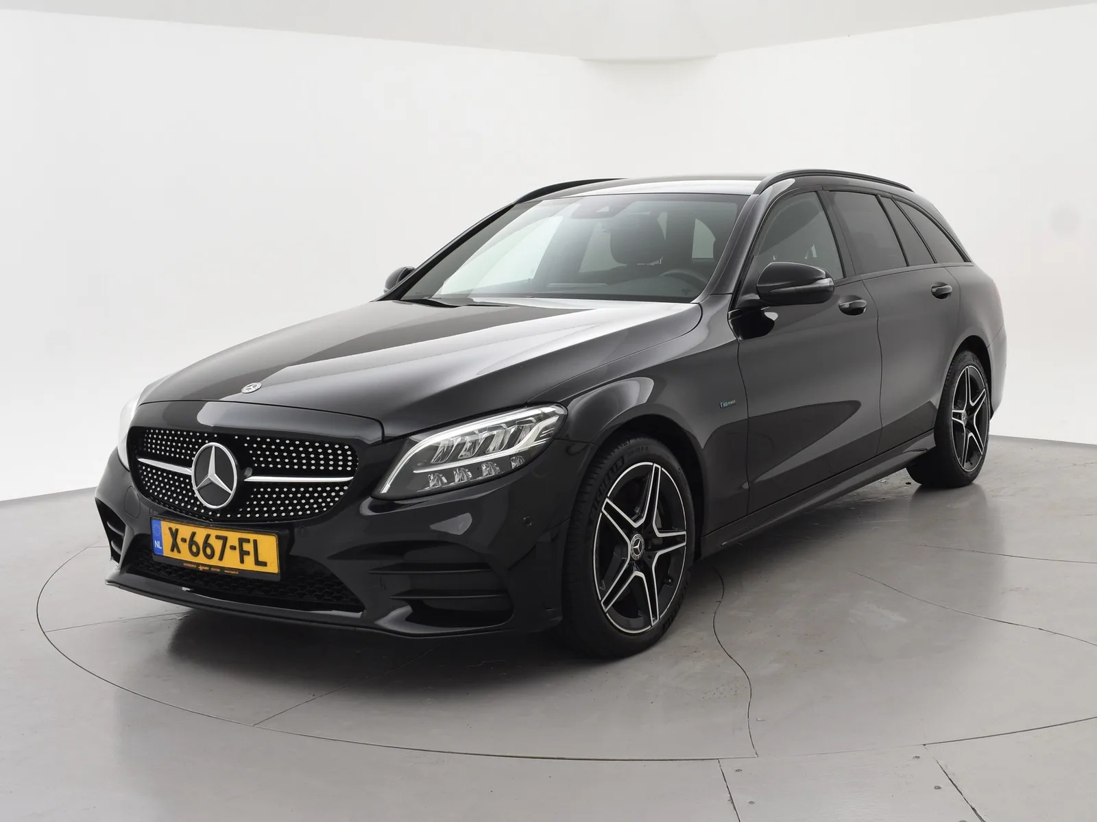 Mercedes-Benz C-Klasse (2020) — foto 1