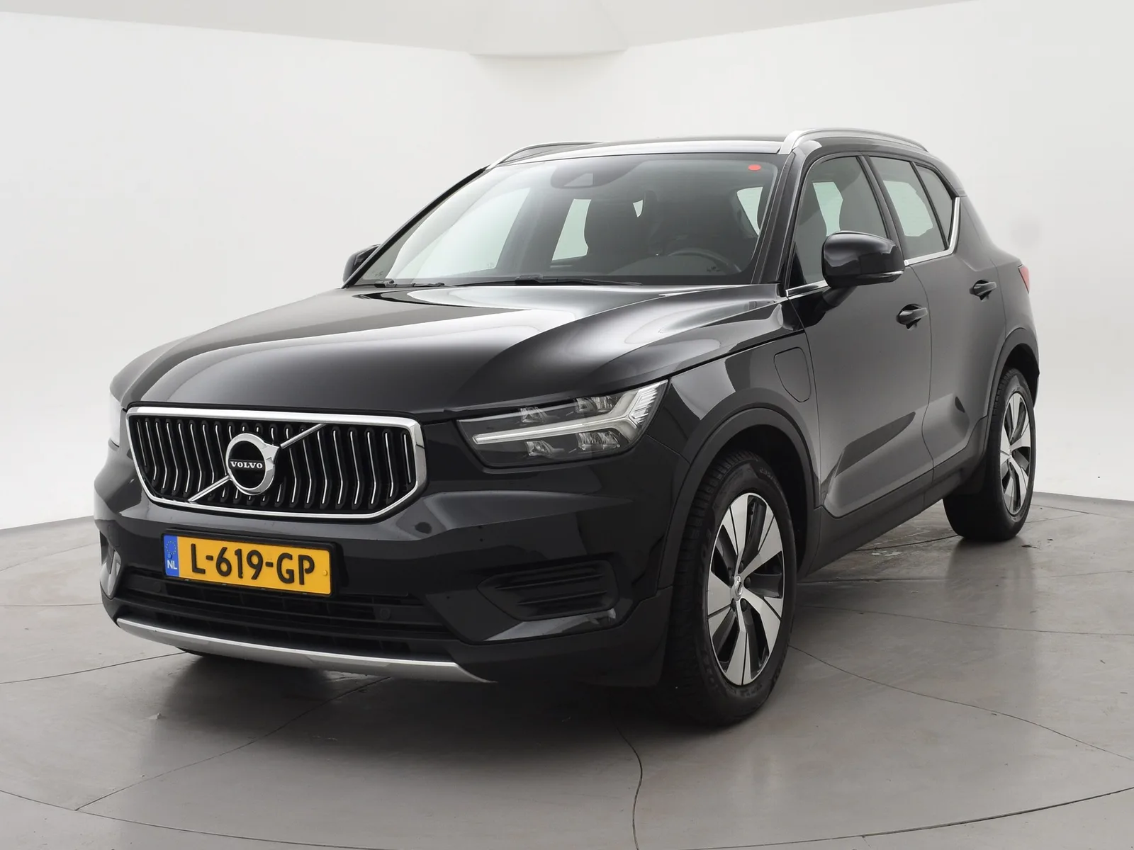 Volvo XC40 (2021) — foto 1