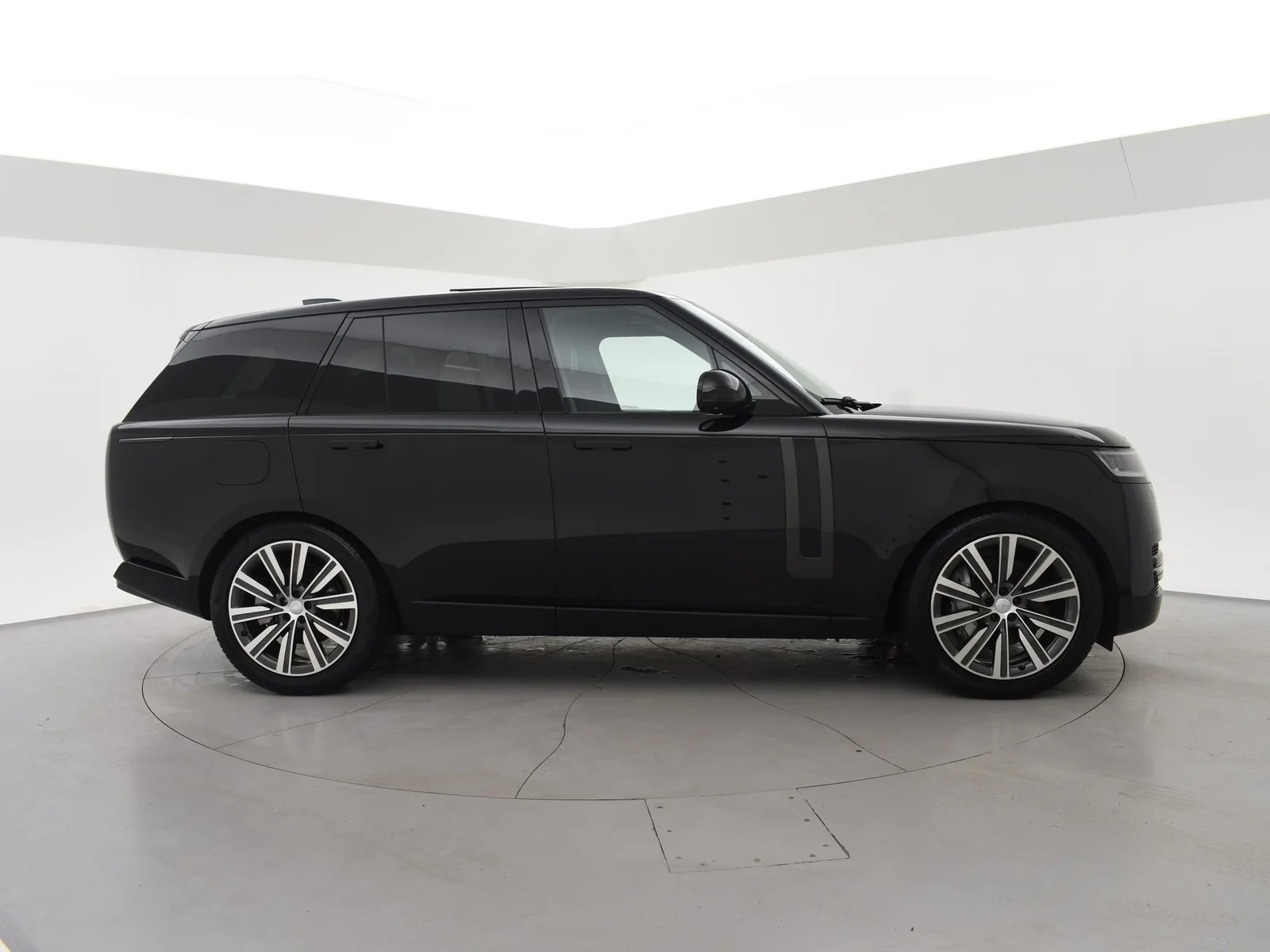 Land Rover Range Rover (2022) — foto 1