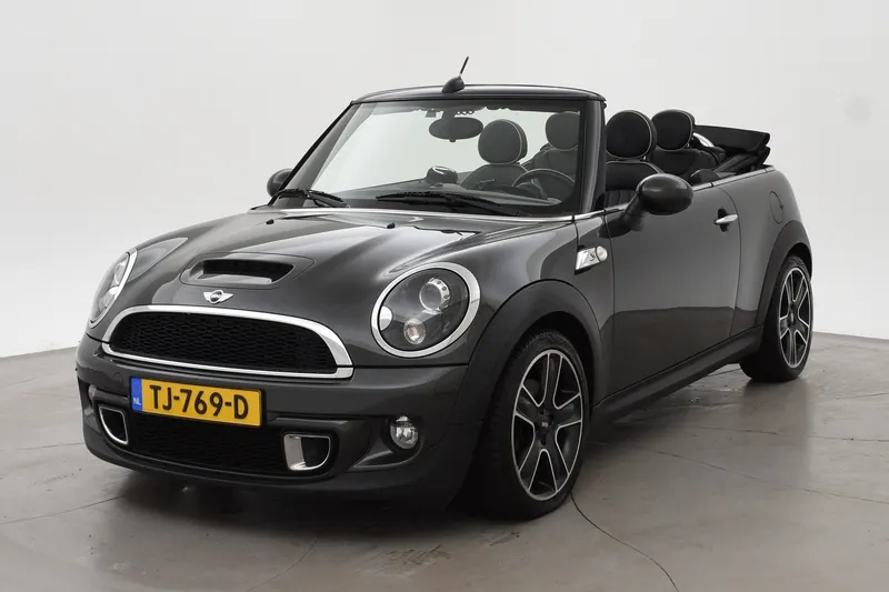 MINI Cabrio (2012)