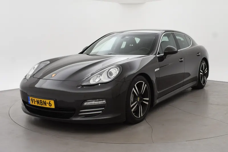 Porsche Panamera (2010)