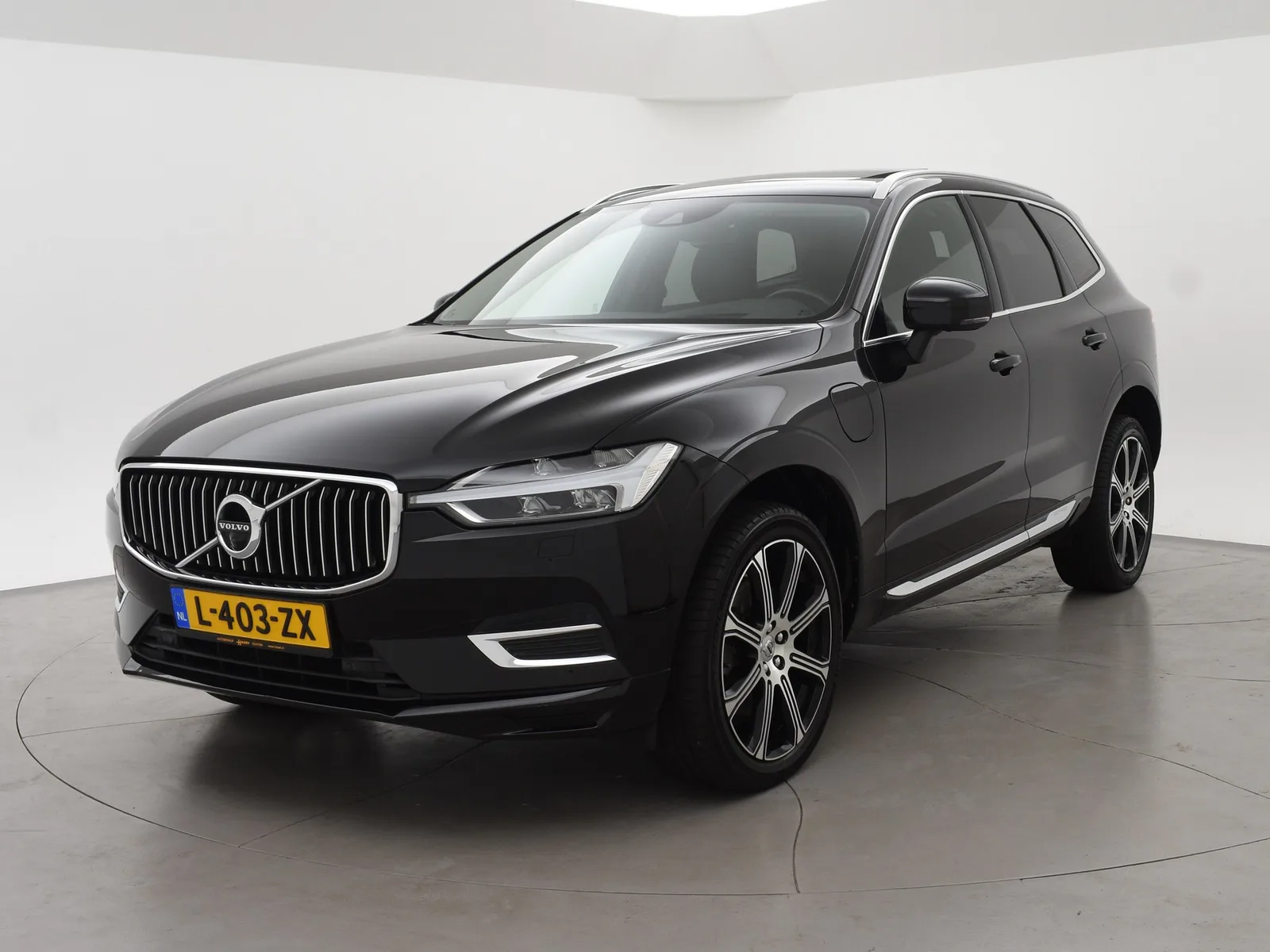 Volvo XC60 (2020) — foto 1