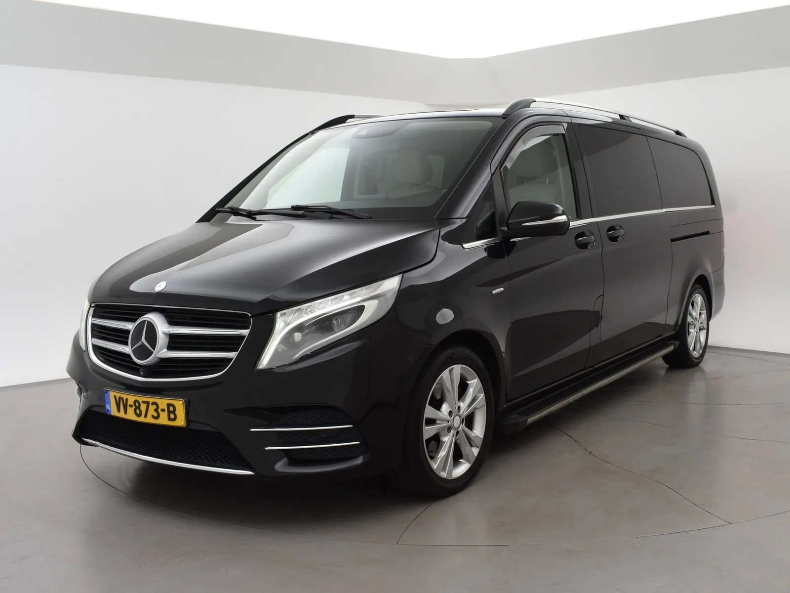 Mercedes-Benz V-Klasse (2016) — foto 1