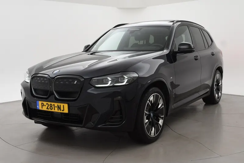 BMW iX3 (2022)