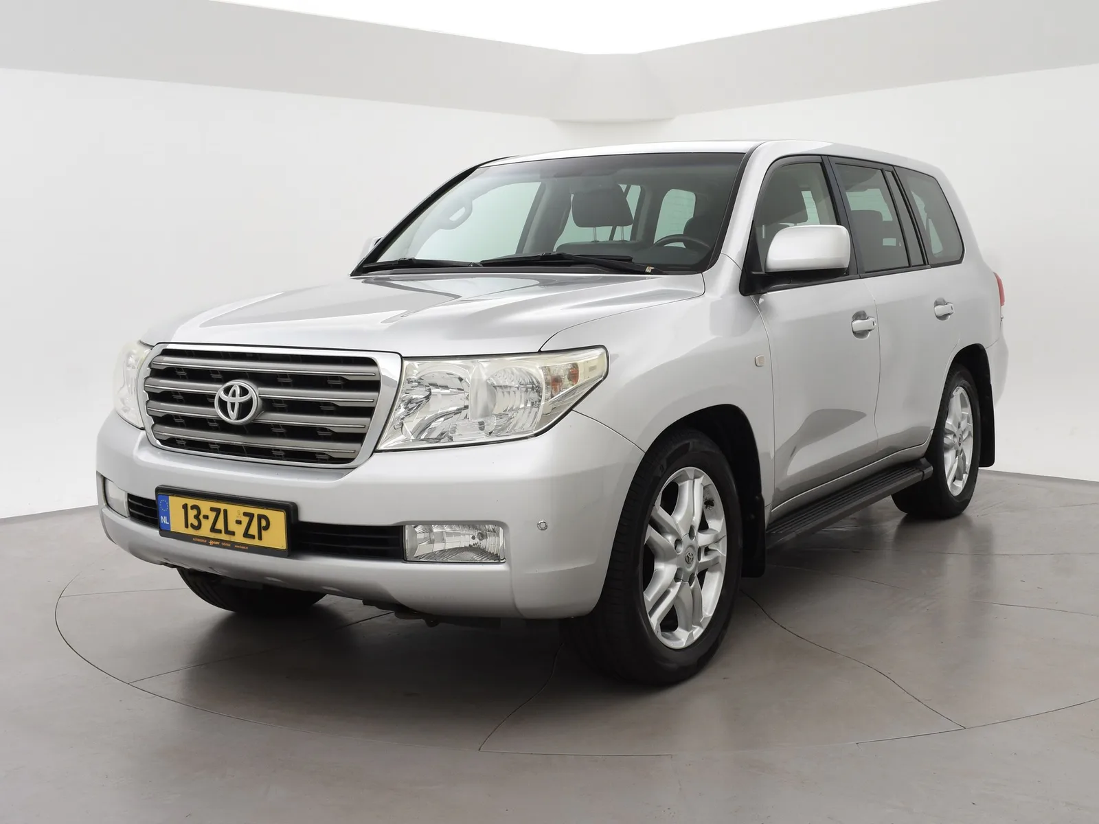 Toyota Land Cruiser V8 (2008) — foto 1