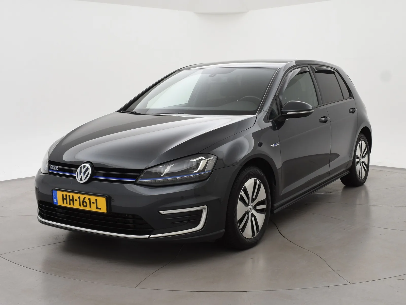 Volkswagen Golf (2015) — foto 1