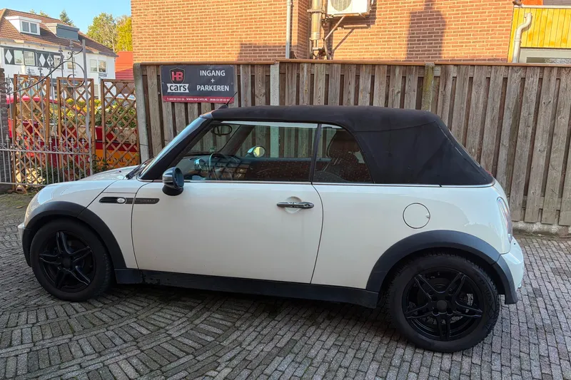 MINI Cabrio (2008)