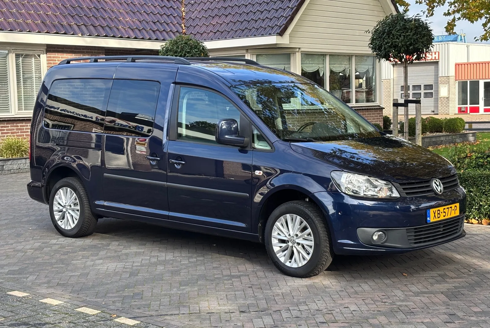Volkswagen Caddy (2015) — foto 1