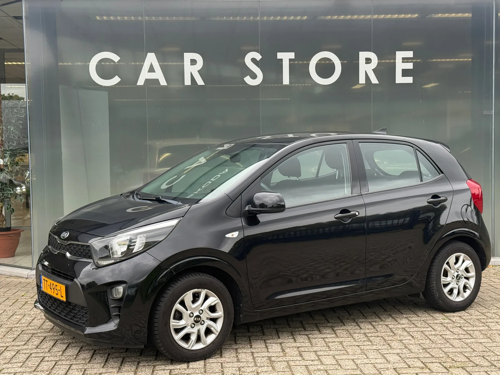 Kia Picanto (2018) — foto 1