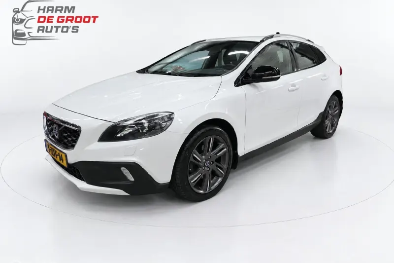 Volvo V40 Cross Country (2015)