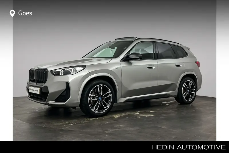 BMW iX1 (2023)