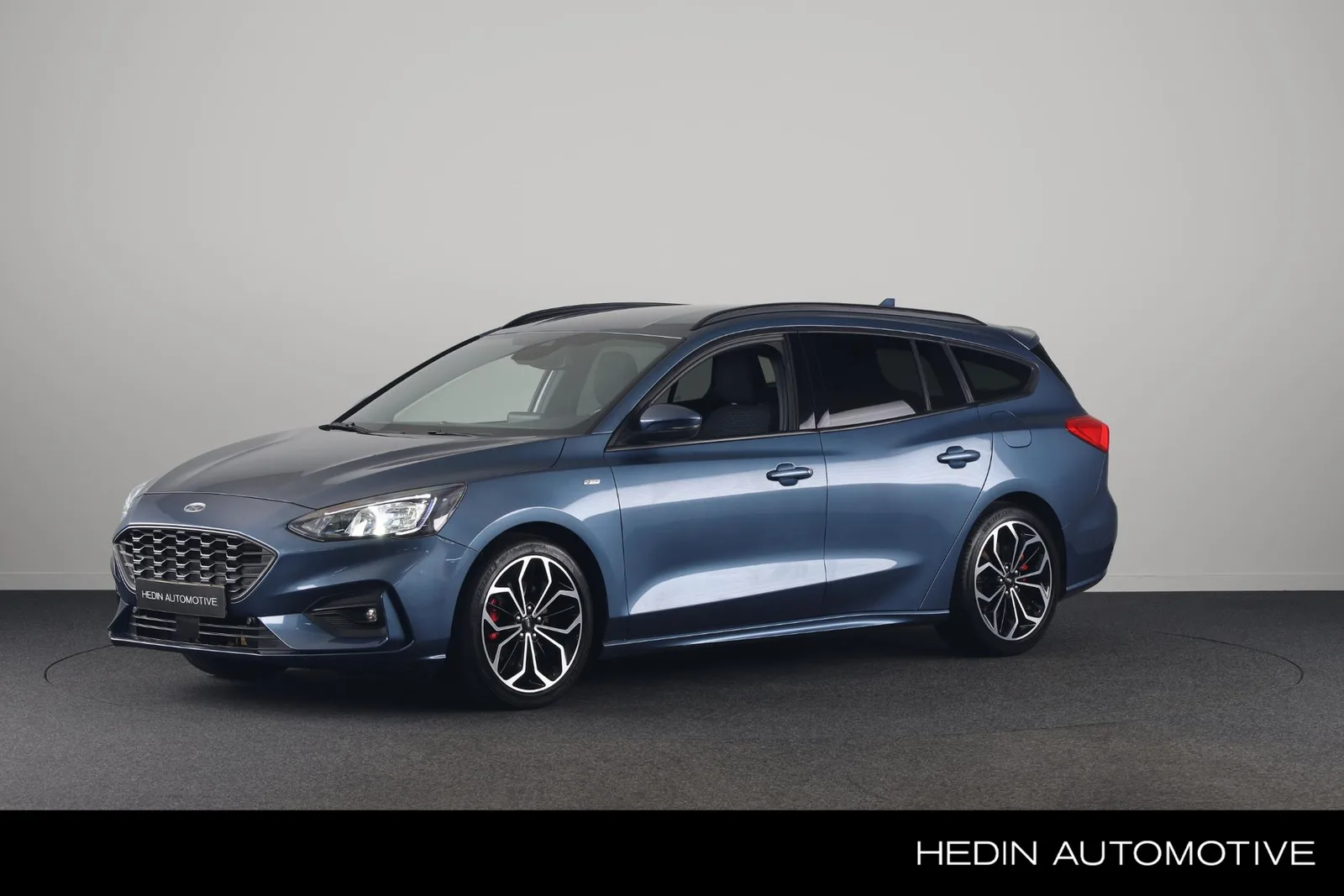 Ford Focus (2021) — foto 1