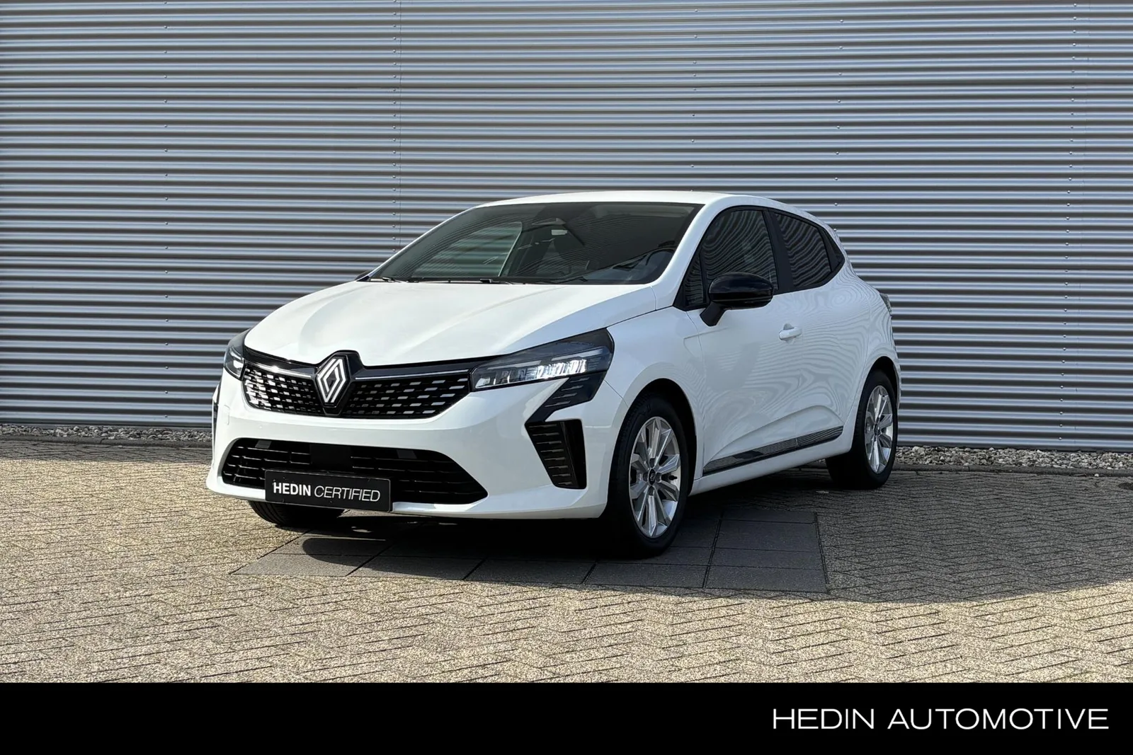 Renault Clio (2024) — foto 1