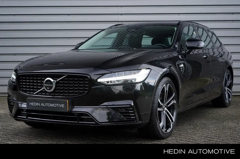 Volvo V90 (2025)
